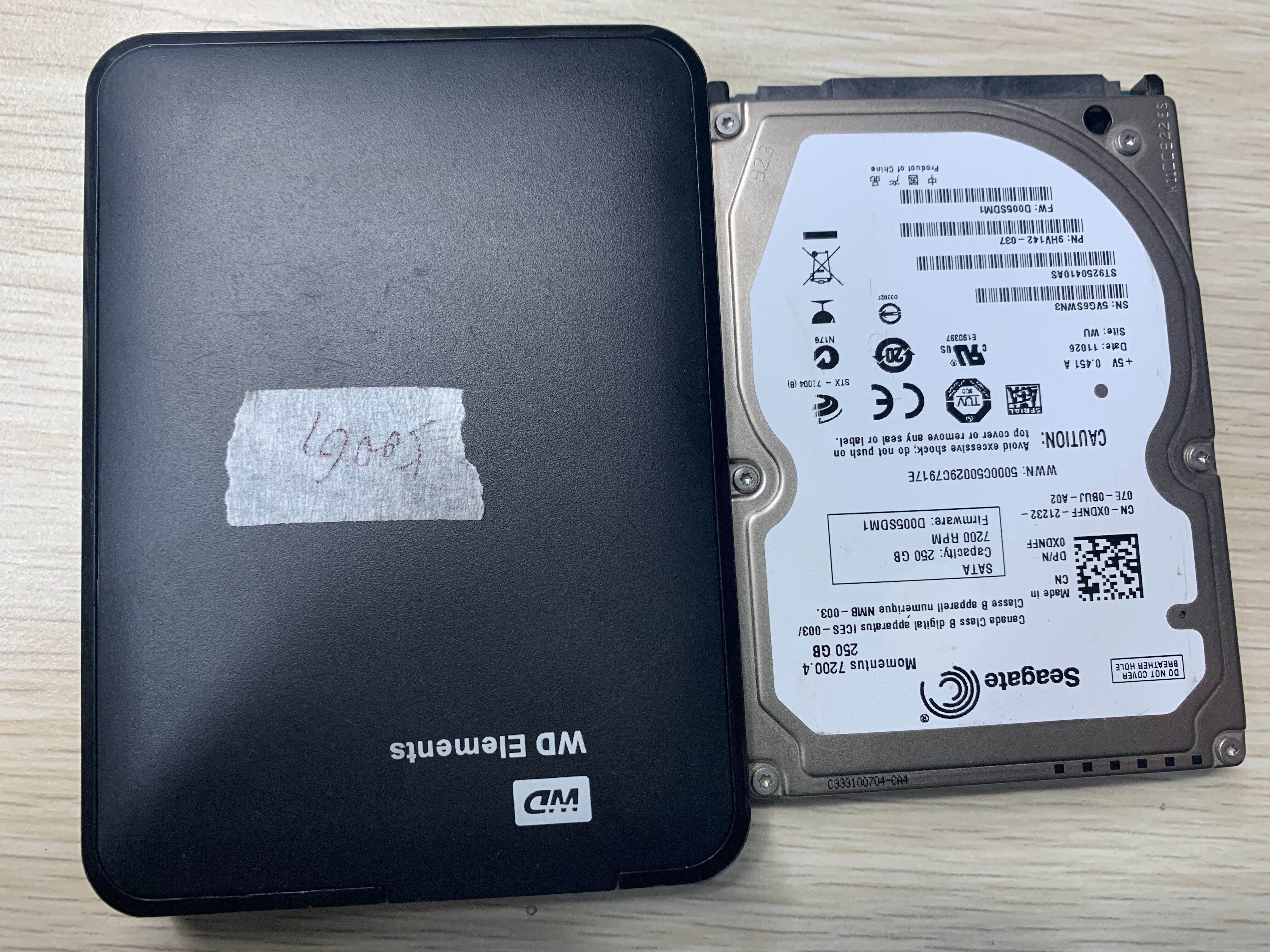 内蒙古客户希捷2.5寸硬盘ST9250410AS开盘数据恢复