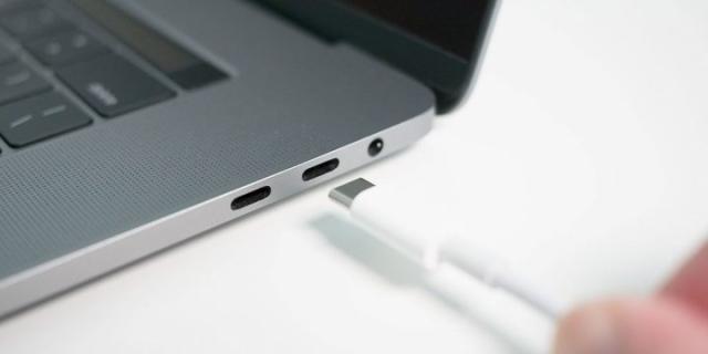 USB4 标准开发完成，高速度大容量成数据恢复难题