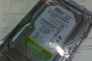 席先生西部数据500G硬盘开盘数据恢复成功