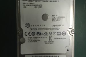 廖先生希捷1TB硬盘开盘数据恢复成功