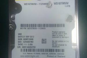 黄先生1TB西数硬盘开盘数据恢复成功