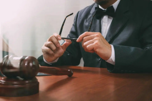 最高法:当事人自行委托鉴定机构作出的鉴定意见能够客观反映工程造价,另一方既不同意重新鉴定也无相反证据推翻,可以作为审理依据